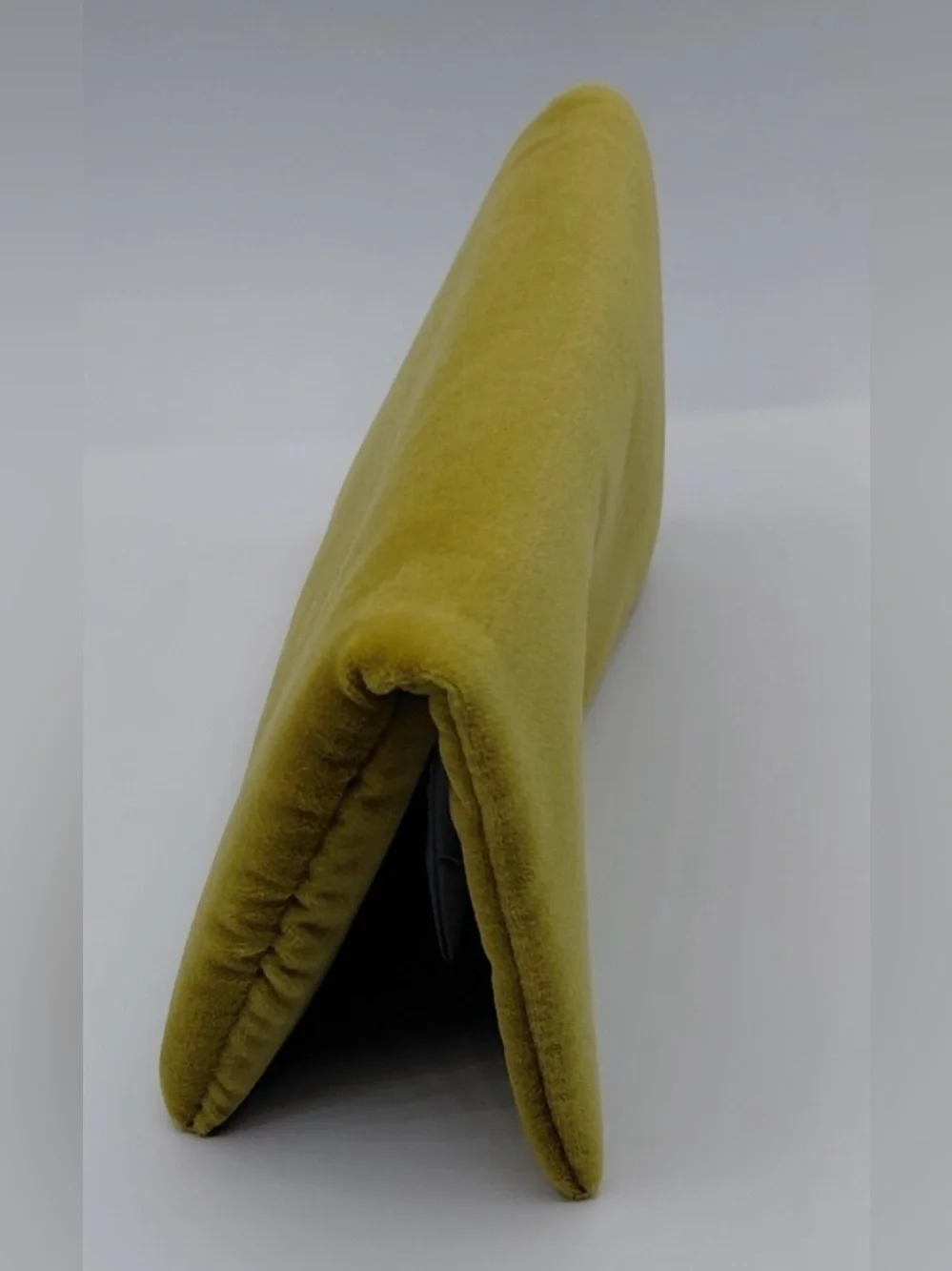 Gucci  Limited Edition Velvet Soft Padded Sunglass Case / Clutch NWOT
